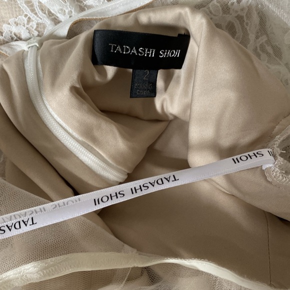 Tadashi Shoji - Tatiana Long-sleeve Tea-length Lace Dress - Picture 9 of 10